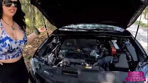 Car trouble leads to hard fucking w/ King Don G and realmandimay on #hoodhunnies