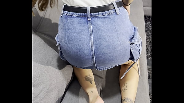 mi vecino me invita a seguir a su apartamento para darme por el culo [video completo en RED]