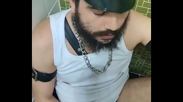 Part 3 of getting this tank dirtier.My step bro wanted to piss on me. Even better with cigar smoke and leather.#piss #pig #ci…