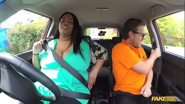 Fake Driving School – Ebony BBW takes off her BIG PANTIES and has sex in a car