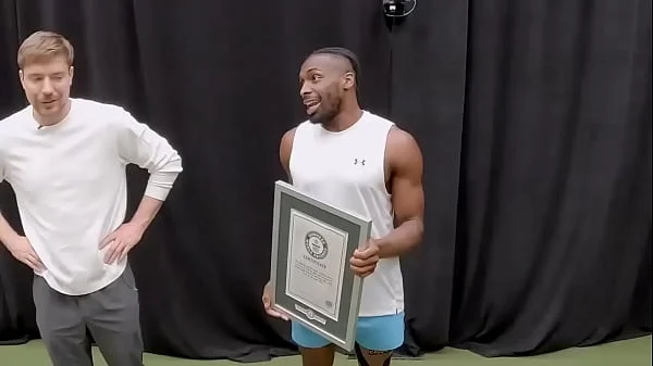 World’s Fastest Car Vs Cheetah!