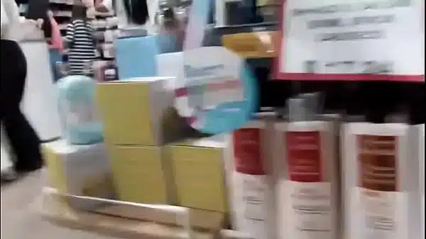 LINDA FLAQUITA ESTABA COMPRANDO EN EL SUPER LE HAGO CONVERSA Y ME LA LLEVO A MI CASA