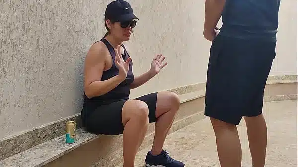 Homem hetero comendo uma sapatão ,até que a sapata é gostosinha pelada