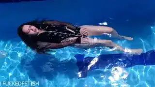 Latex body Underwater Jessica Bunny