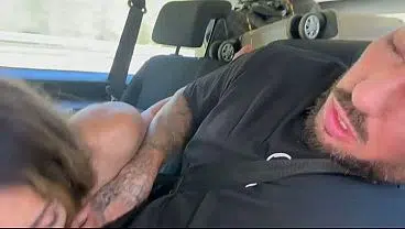 I Can’t Stand the Heat, So I Give My Stepbrother a Blowjob in the Car. What Delicious Semen! – Luna Black