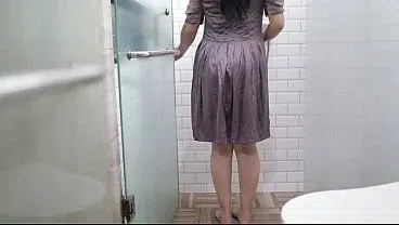 Lagi viral ngintip cewek indo Basah basahan di kamar mandi bokep ndonesia terbaru