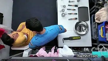 Super curvy housewifes massive ass saves her from jail